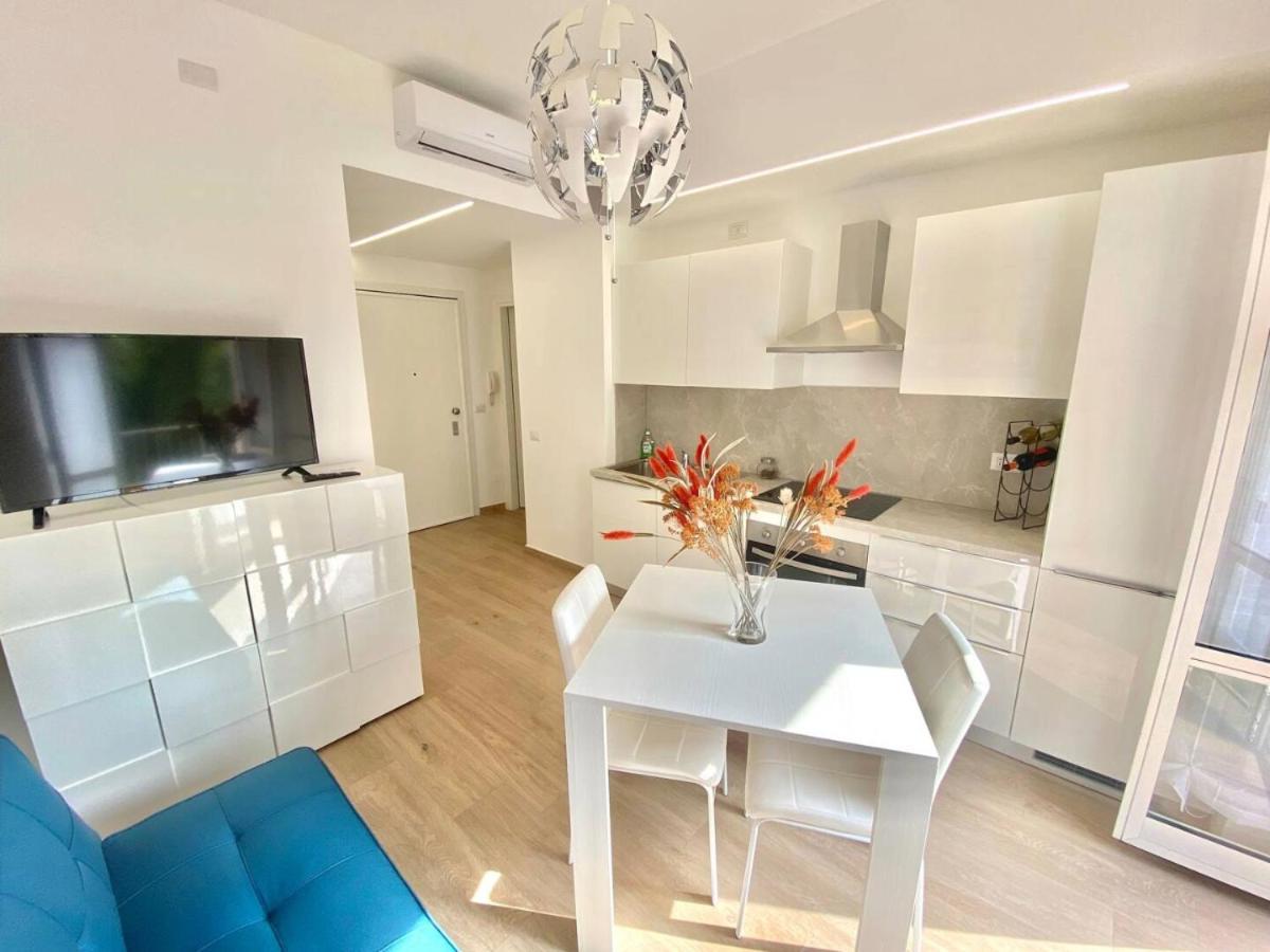Appartamento Federico'S House - Eleganza E Stile In Via Anselmo Da Baggio Milano Esterno foto